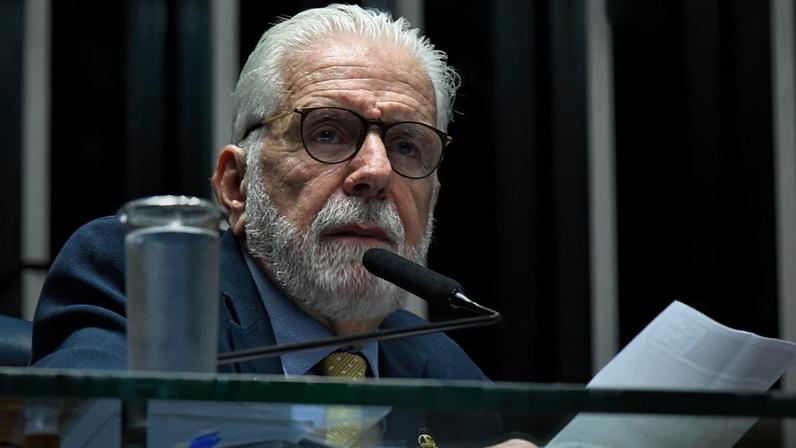 Líder do governo Lula no Senado é alvo de operação da Polícia Federal no caso Master
