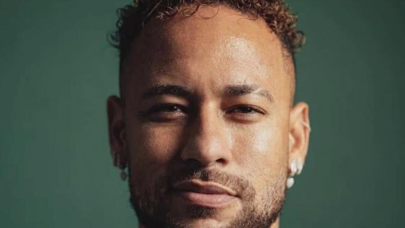 Neymar mostra encontro dos filhos no parque nos EUA