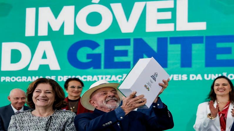 Durante cerimônia, Lula afirmou que "elite administrativa não sabe como vive o povo pobre"