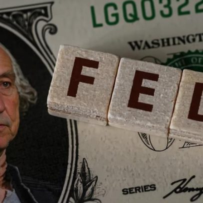 Fed aplica corte, mantém juros e o mercado permanece cético