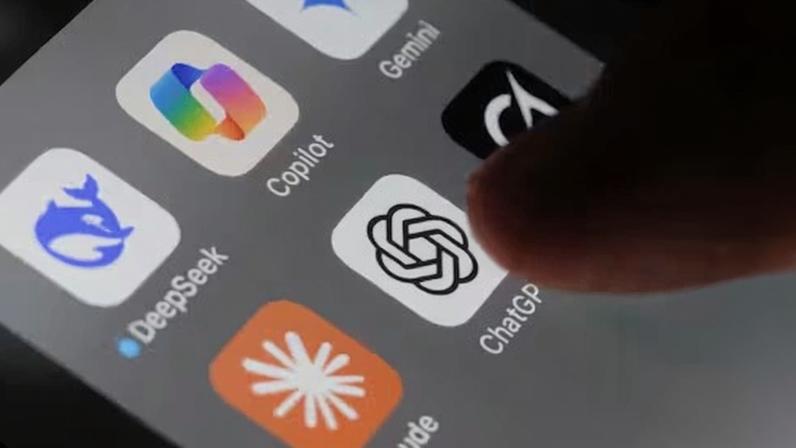 Gigantes da IA intensificam disputa por usuários na corrida à Bolsa