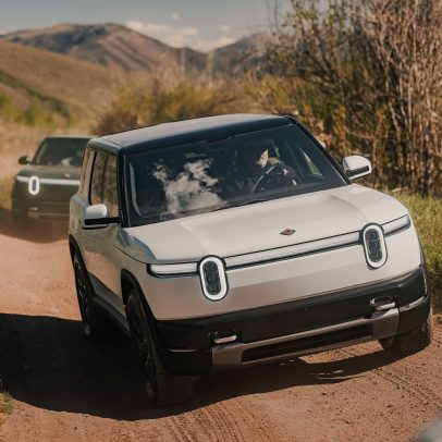 CEO da Rivian comenta Cybertruck, Luce da Ferrari e o que acontece se o R2 falhar