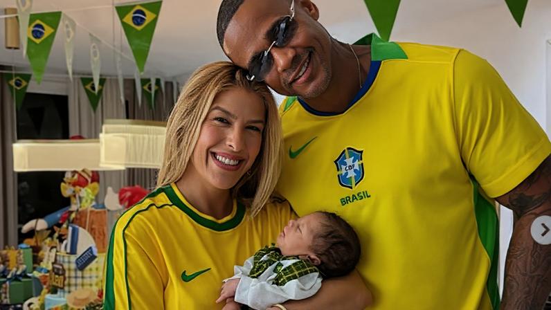 Léo Santana e Lore celebram 1 mês do caçula com festa inusitada