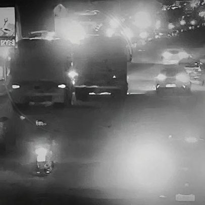 Vídeo registra acidente envolvendo caminhões e 8 carros em SP; polícia investiga racha
