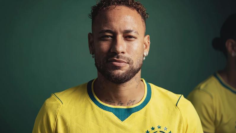 Bruna Marquezine relembrou intensa exposição do relacionamento com Neymar