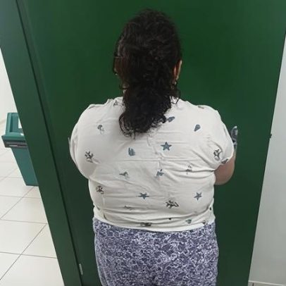 Mulher que fingiu ser adolescente em SC aplicou golpes em mais cinco estados