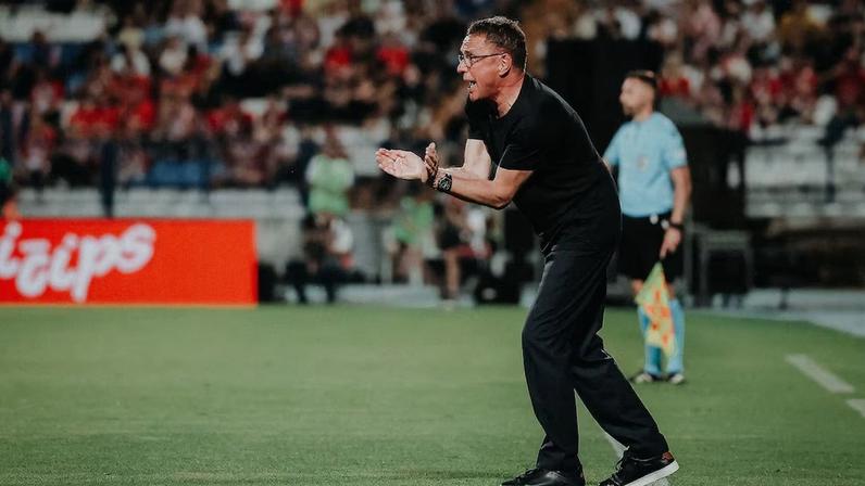 Ralf Rangnick, treinador da Áustria, aposta em meio de camp reforçado em convocação para a Copa do Mundo 2026.