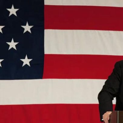 Justiça dos EUA afirma que taxa de US$100 mil do visto H-1B de Trump é ilegal