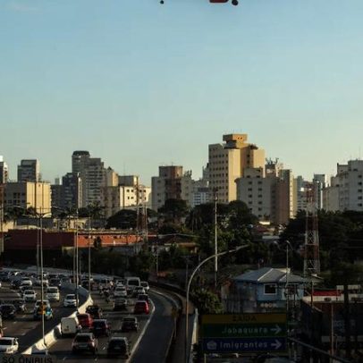 Petrobras corta 14,2% do querosene de aviação e mantém parcelamento em junho
