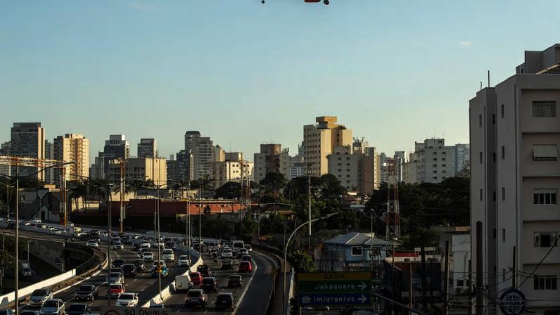 No acumulado desde dezembro de 2022, QAV registra queda real de 5,8%, segundo a Petrobras