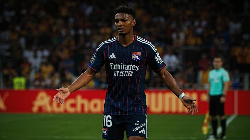 Abner fez cinco gols e três assistências na última temporada pelo Lyon (Reprodução)