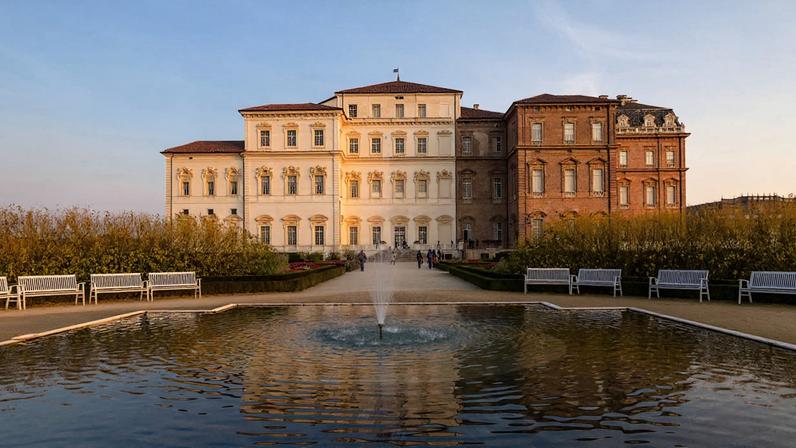 Palácio de caça barroco com pátios grandiosos localizado na região de Piemonte – Créditos: depositphotos.com / lorenzobovi