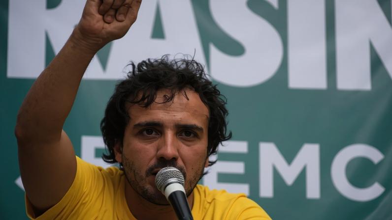Renan Santos, um dos coordenadores nacionais do MBL - (Facebook/Reprodução)