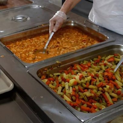 Greve interrompe atendimento em dois restaurantes comunitários no DF