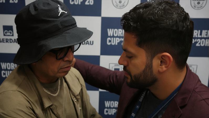 Ronaldinho e Hulk se encontram (Foto: Reprodução Gledson Paraíba)