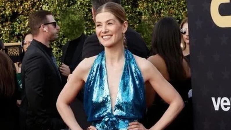 Rosamund Pike no Critics Choice Awards