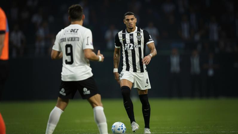 Ruan pelo Atlético (Foto: Pedro Souza / Atlético)