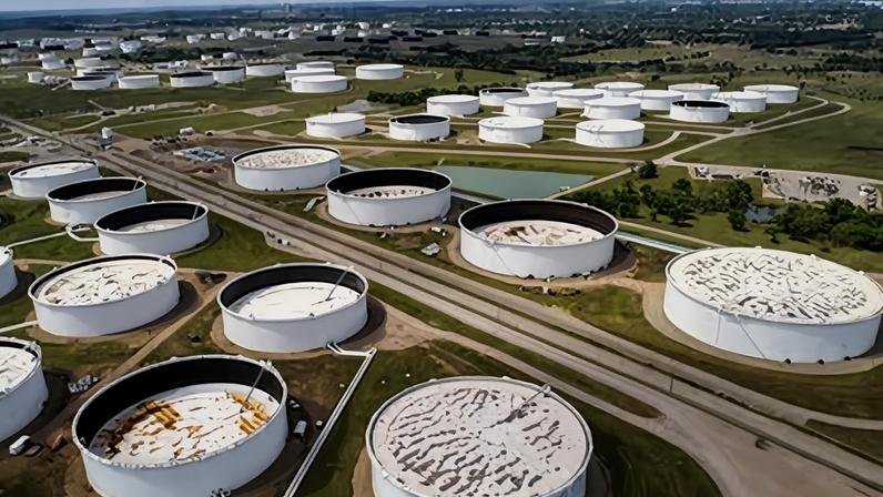 EUA reduzem estoque de petróleo e ameaçam cortar exportações globais