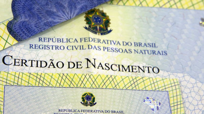Brasil tem 23 mil crianças sem identidade legal por pobreza e isolamento