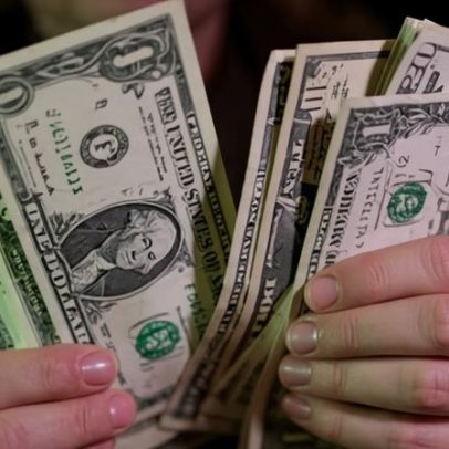 Dólar sobe para R$ 5,18 com aversão ao risco e juros nos EUA