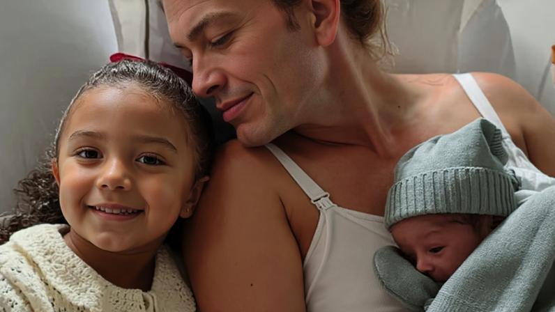 Lorena Improta comenta ciúmes da filha com o caçula