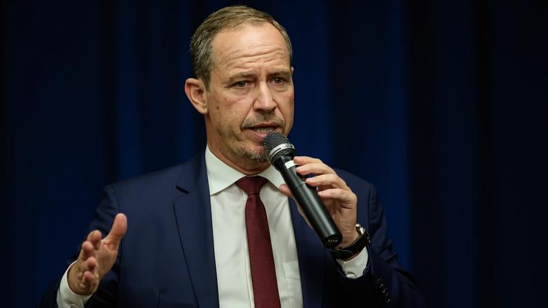Candidatura de Capelli foi fortalecida após aval do presidente do PSB, João Campos