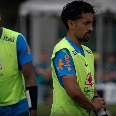 Seleção brasileira treina com acessório de futebol americano; prática gera críticas
