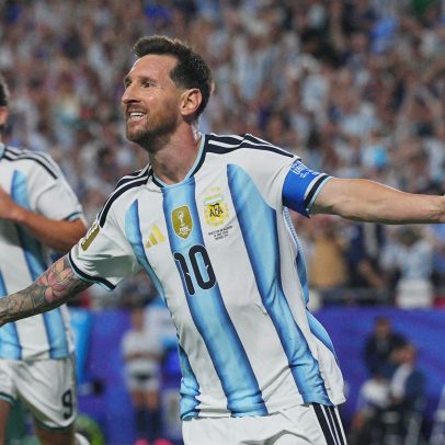 Técnico da Argentina elogia Messi após gols que quebraram recorde