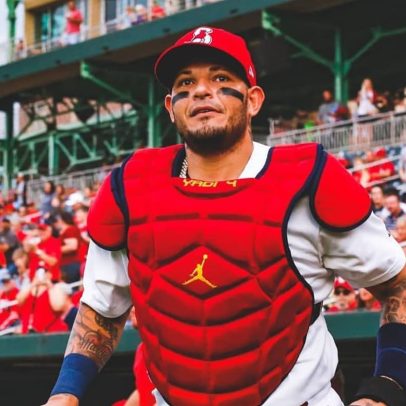Yadier Molina sobrevive a acidente com jato particular