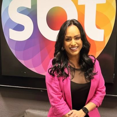 Primeira apresentadora trans assume telejornal na TV brasileira
