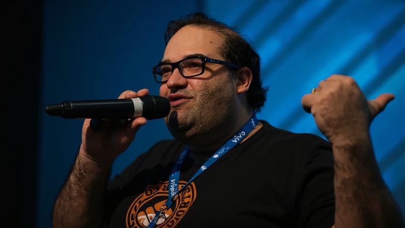 Sérgio Sacani: geofísico e youtuber estava no AI Summit (Wikimedia Commons/Flickr)