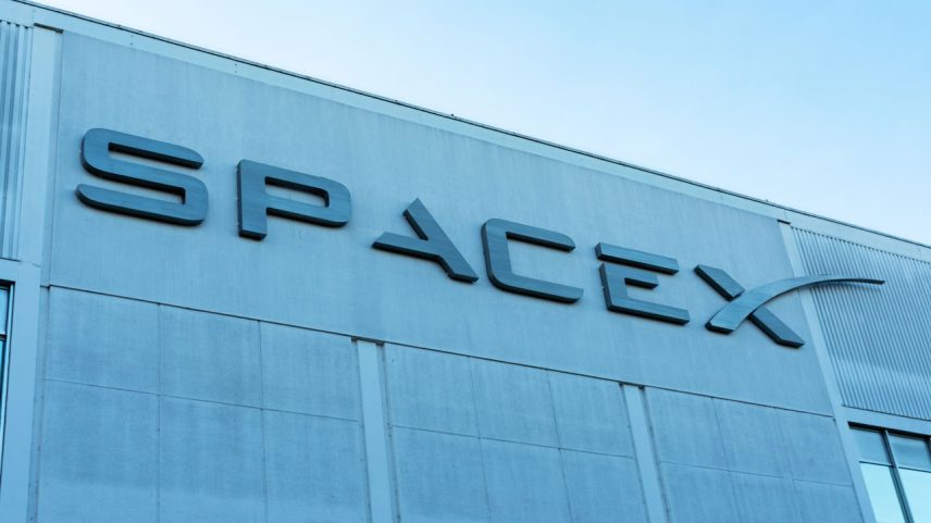 Fachada SpaceX - Créditos: depositphotos.com / MichaelVi