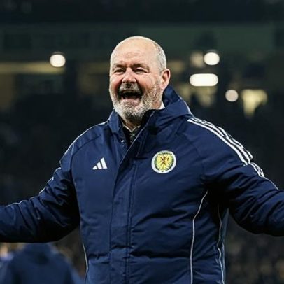 Técnico da Escócia admite pressão após derrota por 4 a 0 frente ao Brasil