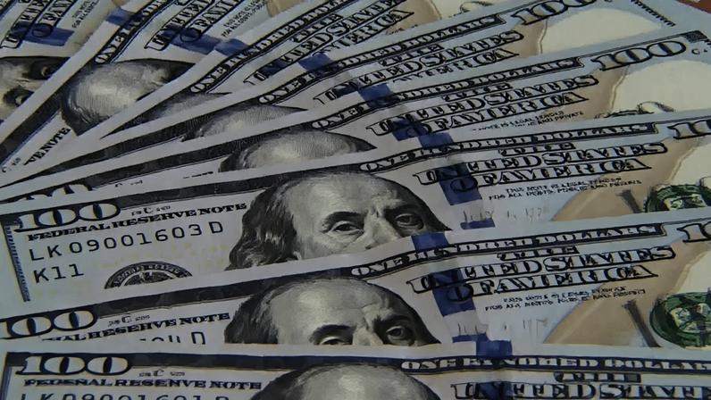 A valorização da moeda americana está ligada à expectativa de alta de juros nos EUA