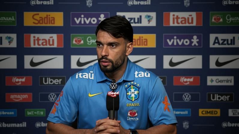 Paquetá celebra retorno de Neymar diante da Escócia