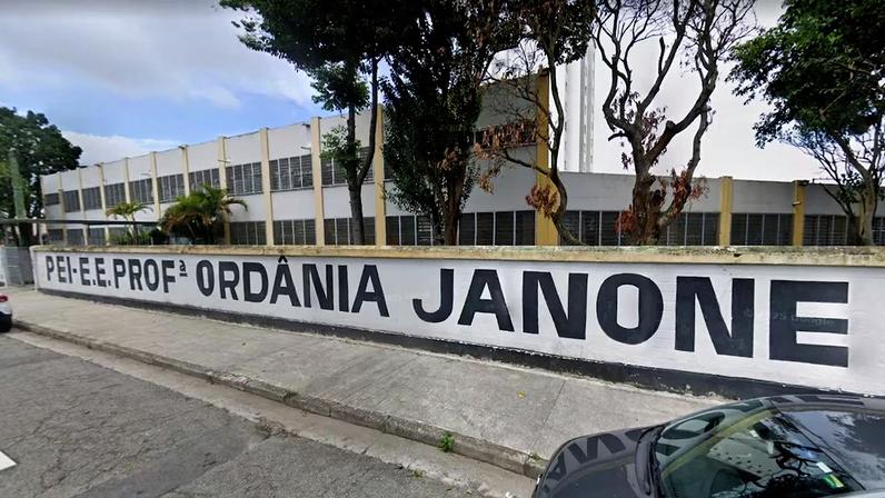 Estudante de 14 anos não estava com nenhum item irregular nas dependências da escola, segundo a Secretaria da Educação.