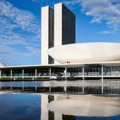Menoridade penal e fim da escala 6x1: faces do populismo brasileiro