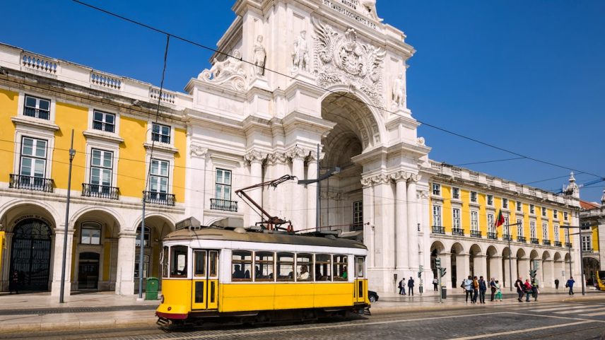 Visto de estudante passa a ser requisito indispensável para quem pretende permanecer em Portugal para cursos de longa duração.