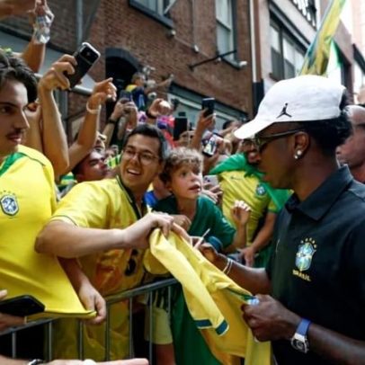 Seleção brasileira é recebida com festa na Filadélfia antes de jogo da Copa 2026