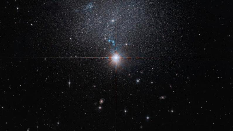 Hubble revela galáxia fantasma quase invisível a 23 milhões de anos-luz. (Imagem: NASA, ESA, R. Tully (Universidade do Havaí); Processamento de imagem: G. Kober (NASA/Universidade Católica da América))