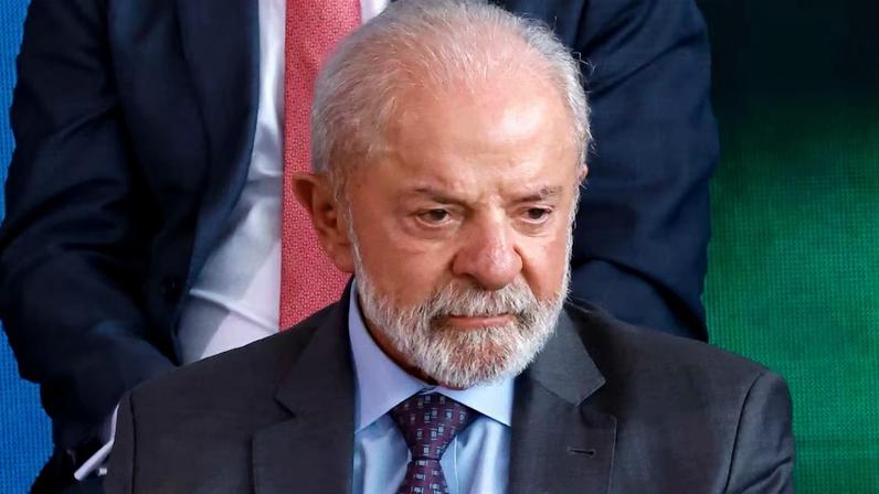 O presidente da República, Luiz Inácio Lula da Silva, e o diretor geral da Policia Federal, Andrei Rodrigues, em evento no Planalto