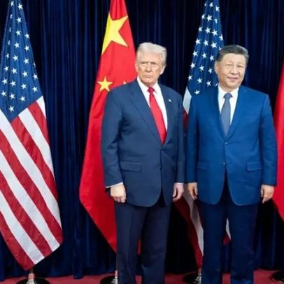 China suspende exportações para 10 empresas dos EUA