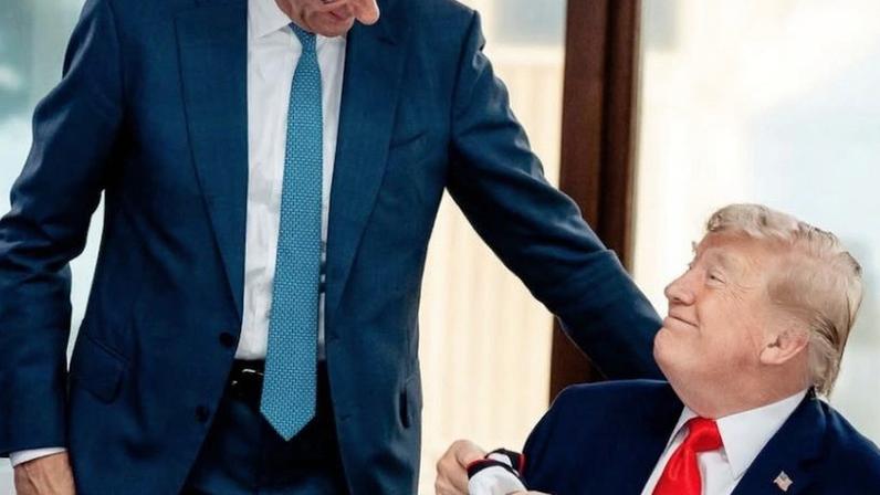 Na imagem, Donald Trump recebe o presente de Friedrich Merz; o número 47 na camisa é uma referência ao fato de Trump ser o 47º presidente dos Estados Unidos