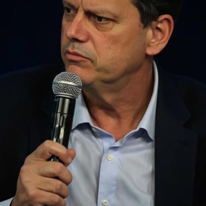 Tarcísio diz ter confiança na vacina do Butantan contra a dengue