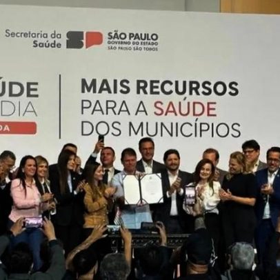 Tarcísio repassa R$ 801 mi para saúde municipal em 645 cidades de SP