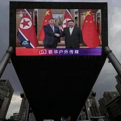 Xi Jinping visita Kim Jong-un na Coreia do Norte e promete apoio