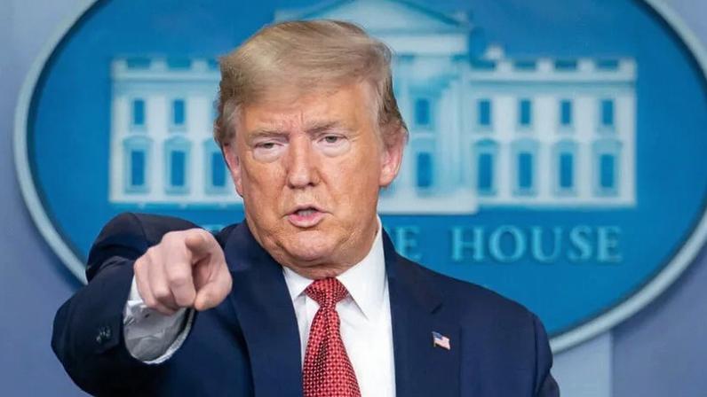 Todd Blanche atuou como advogado de Donald Trump (na foto) antes de entrar no governo