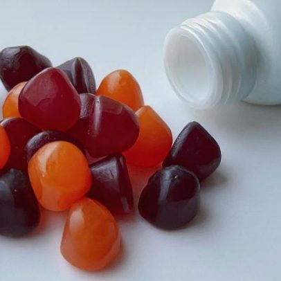 Vitaminas em goma ajudam moda saudável, mas podem apresentar riscos invisíveis