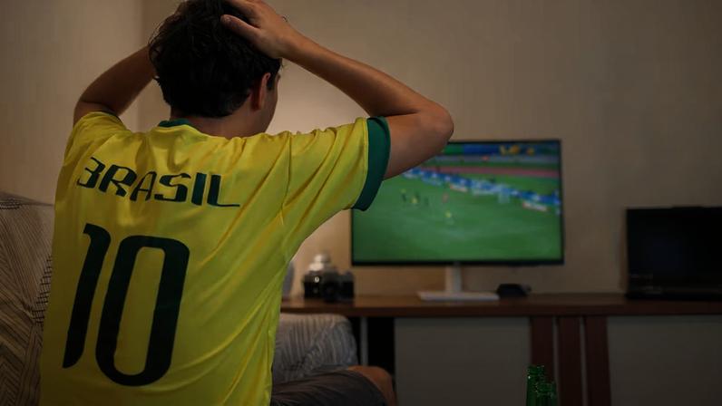 Nervosismo durante partidas importantes de futebol, como na Copa do Mundo, pode levar a efeitos físicos importantes, a exemplo de alteração de batimentos cardíacos