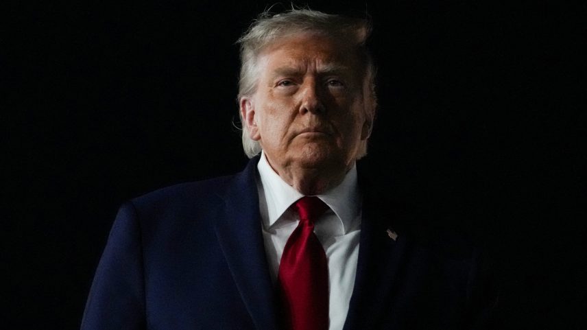 Donald Trump prometeu retaliação após queda de helicópter